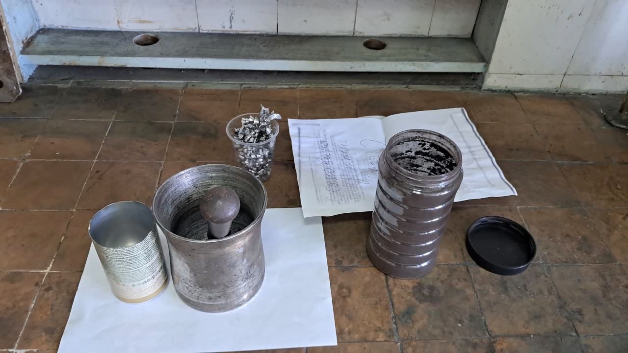 Combustion of Thermite: Iron(II, III) Oxide/Aluminum/Magnesium (Fe3O4/Al/Mg)