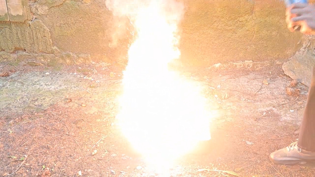 Combustion of Thermite: Iron(II, III) Oxide/Aluminum/Magnesium (Fe3O4/Al/Mg)