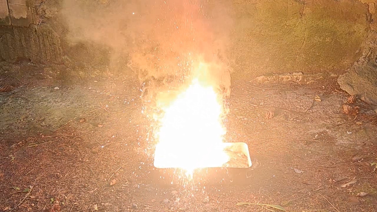 Combustion of Thermite: Iron(II, III) Oxide/Aluminum/Magnesium (Fe3O4/Al/Mg)
