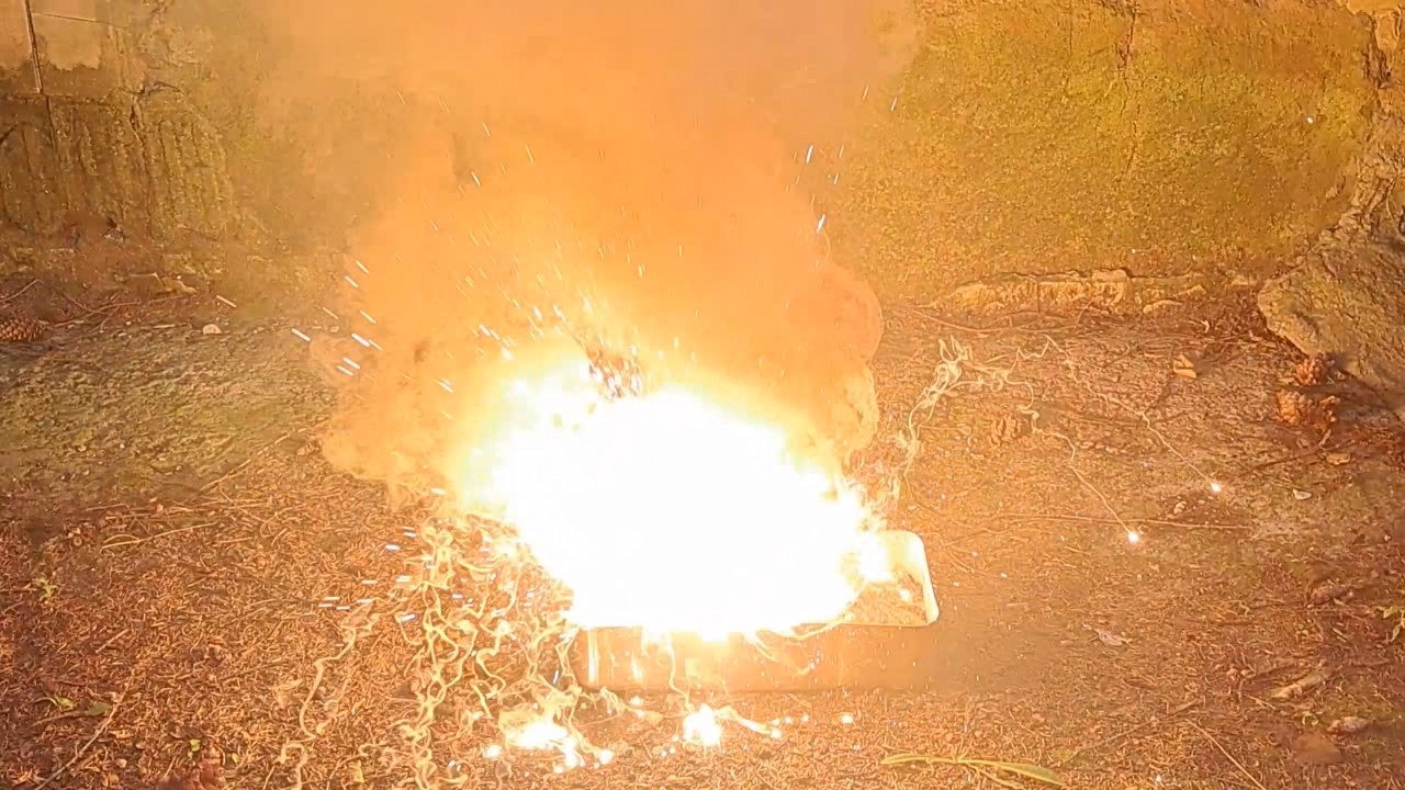 Combustion of Thermite: Iron(II, III) Oxide/Aluminum/Magnesium (Fe3O4/Al/Mg)