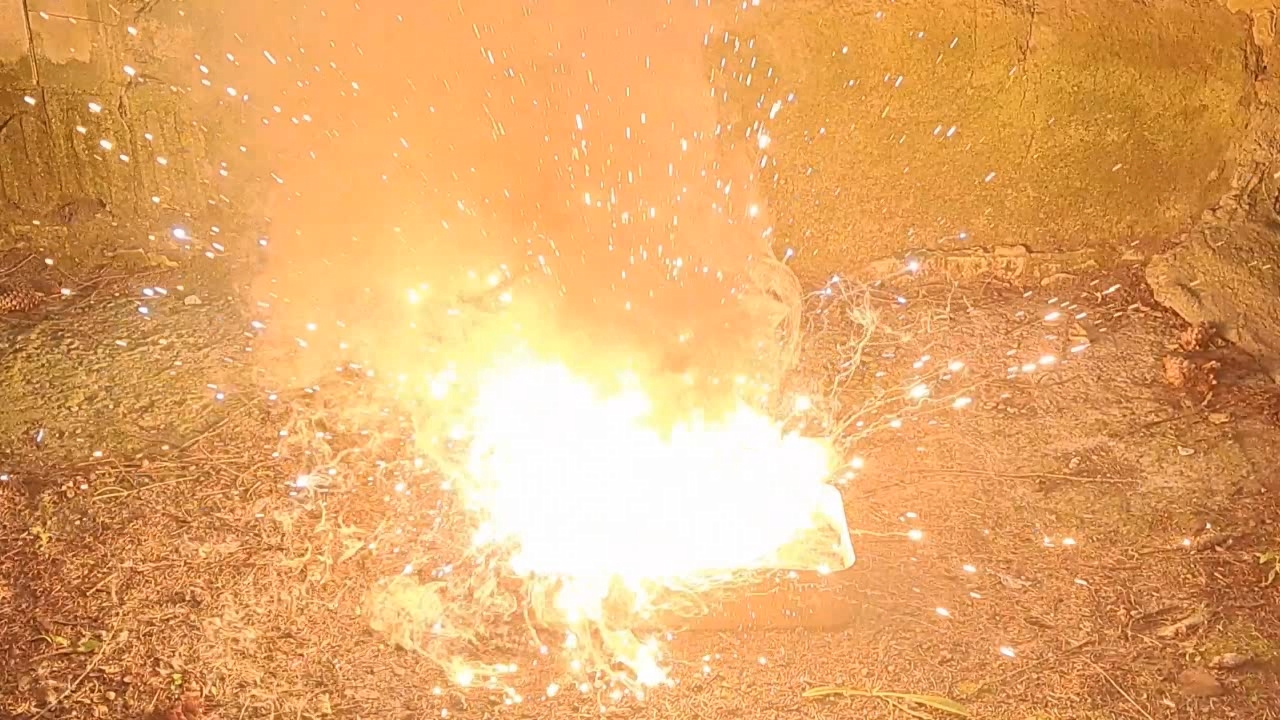 Combustion of Thermite: Iron(II, III) Oxide/Aluminum/Magnesium (Fe3O4/Al/Mg)