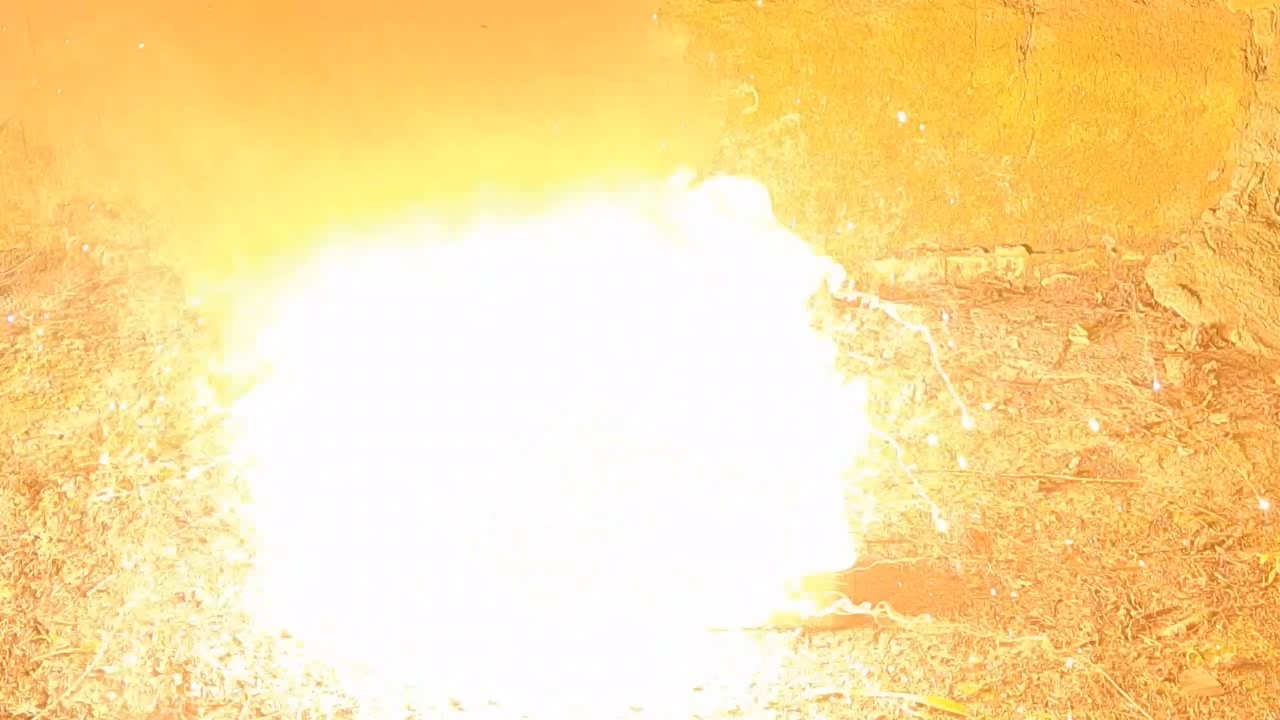 Combustion of Thermite: Iron(II, III) Oxide/Aluminum/Magnesium (Fe3O4/Al/Mg)