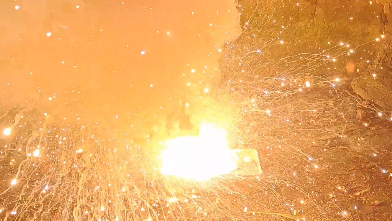 Combustion of Thermite: Iron(II, III) Oxide/Aluminum/Magnesium (Fe3O4/Al/Mg)