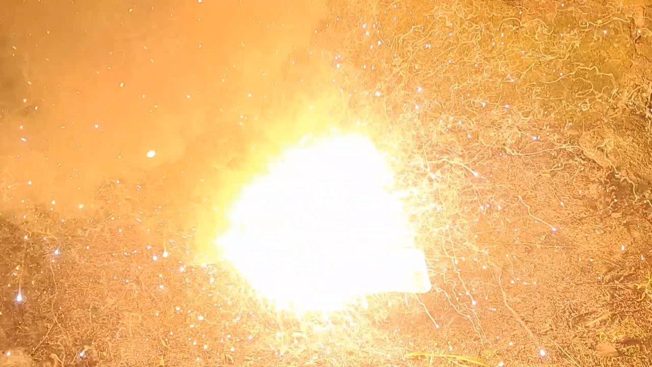Combustion of Thermite: Iron(II, III) Oxide/Aluminum/Magnesium (Fe3O4/Al/Mg)