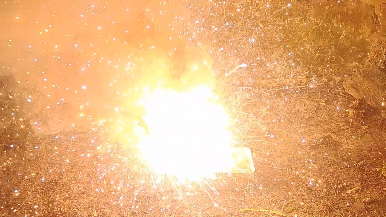 Combustion of Thermite: Iron(II, III) Oxide/Aluminum/Magnesium (Fe3O4/Al/Mg)