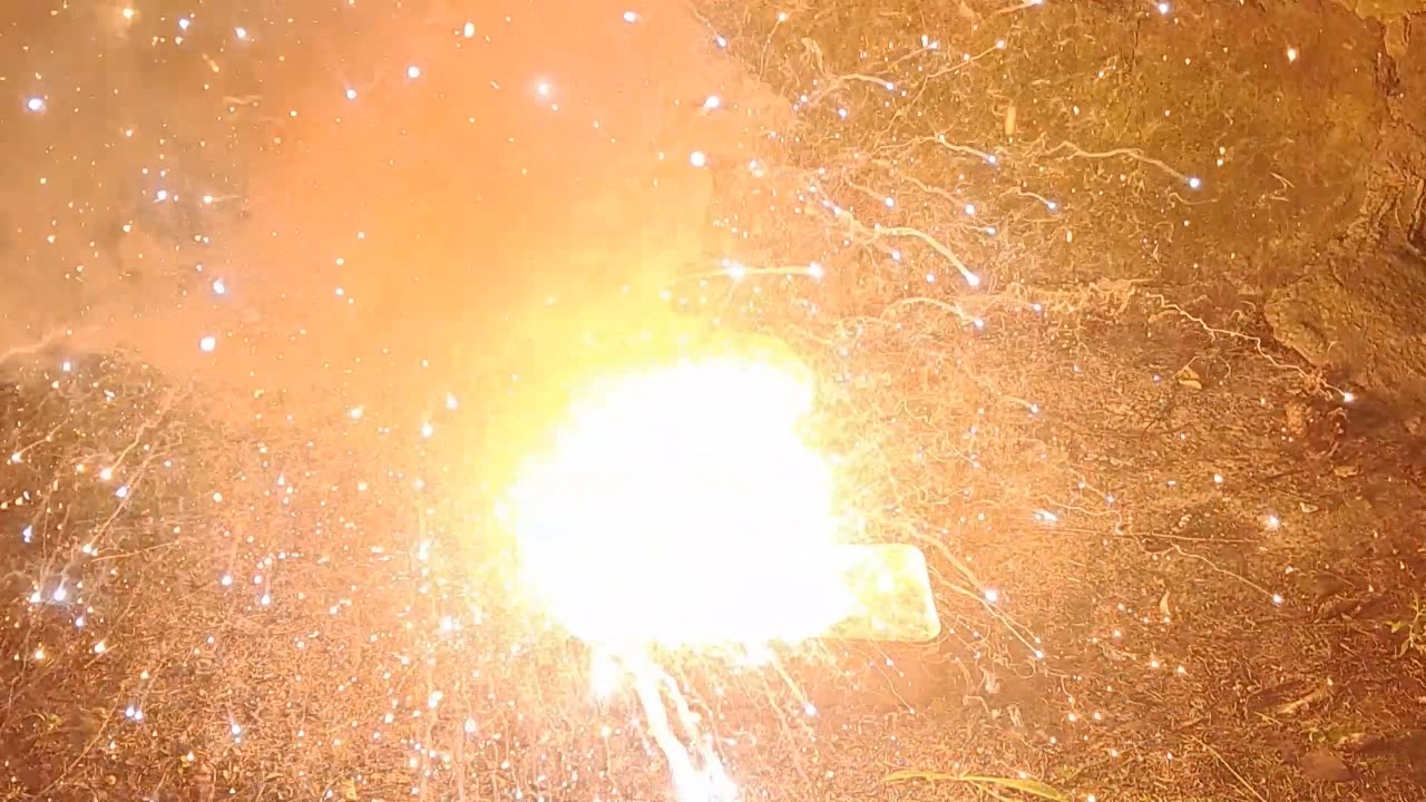 Combustion of Thermite: Iron(II, III) Oxide/Aluminum/Magnesium (Fe3O4/Al/Mg)