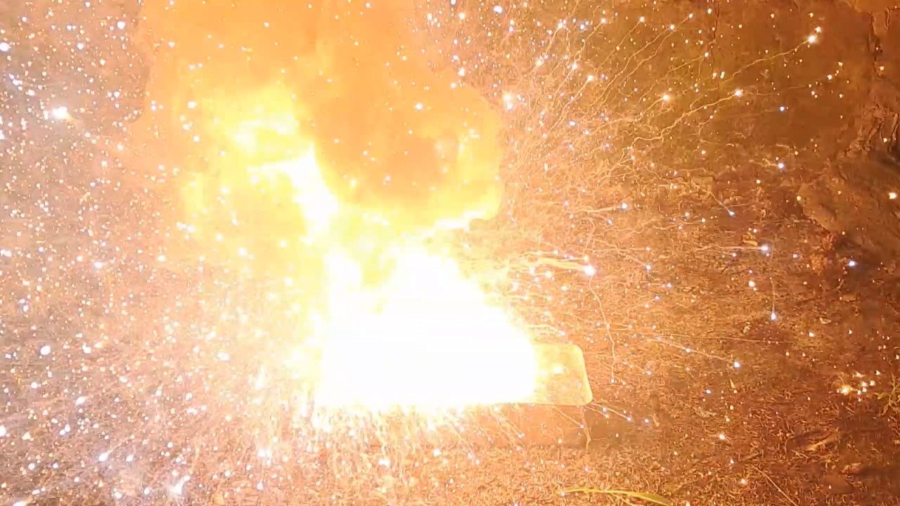 Combustion of Thermite: Iron(II, III) Oxide/Aluminum/Magnesium (Fe3O4/Al/Mg)