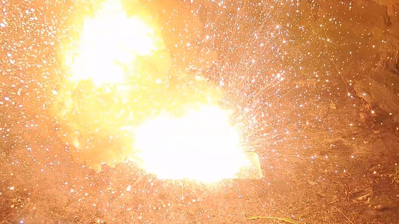 Combustion of Thermite: Iron(II, III) Oxide/Aluminum/Magnesium (Fe3O4/Al/Mg)