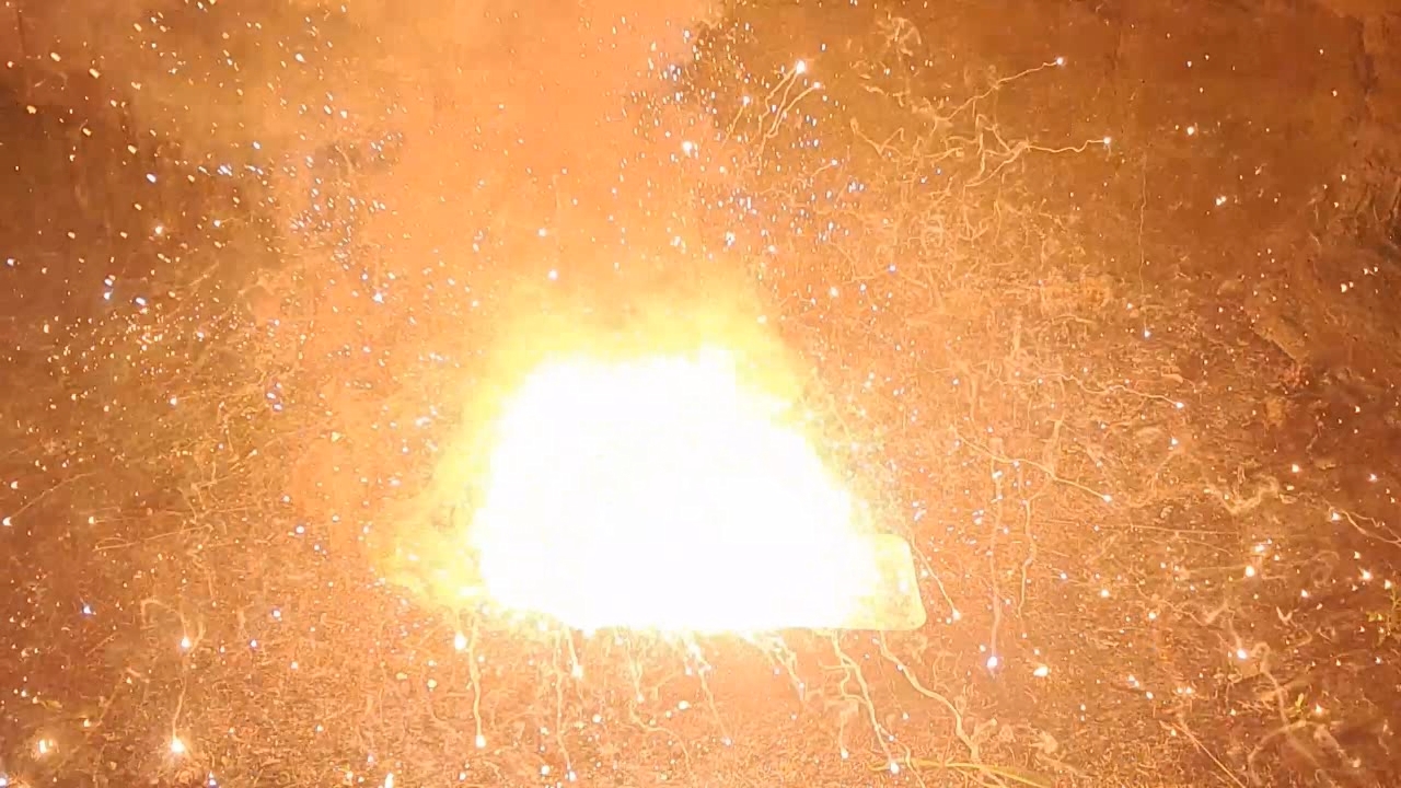 Combustion of Thermite: Iron(II, III) Oxide/Aluminum/Magnesium (Fe3O4/Al/Mg)
