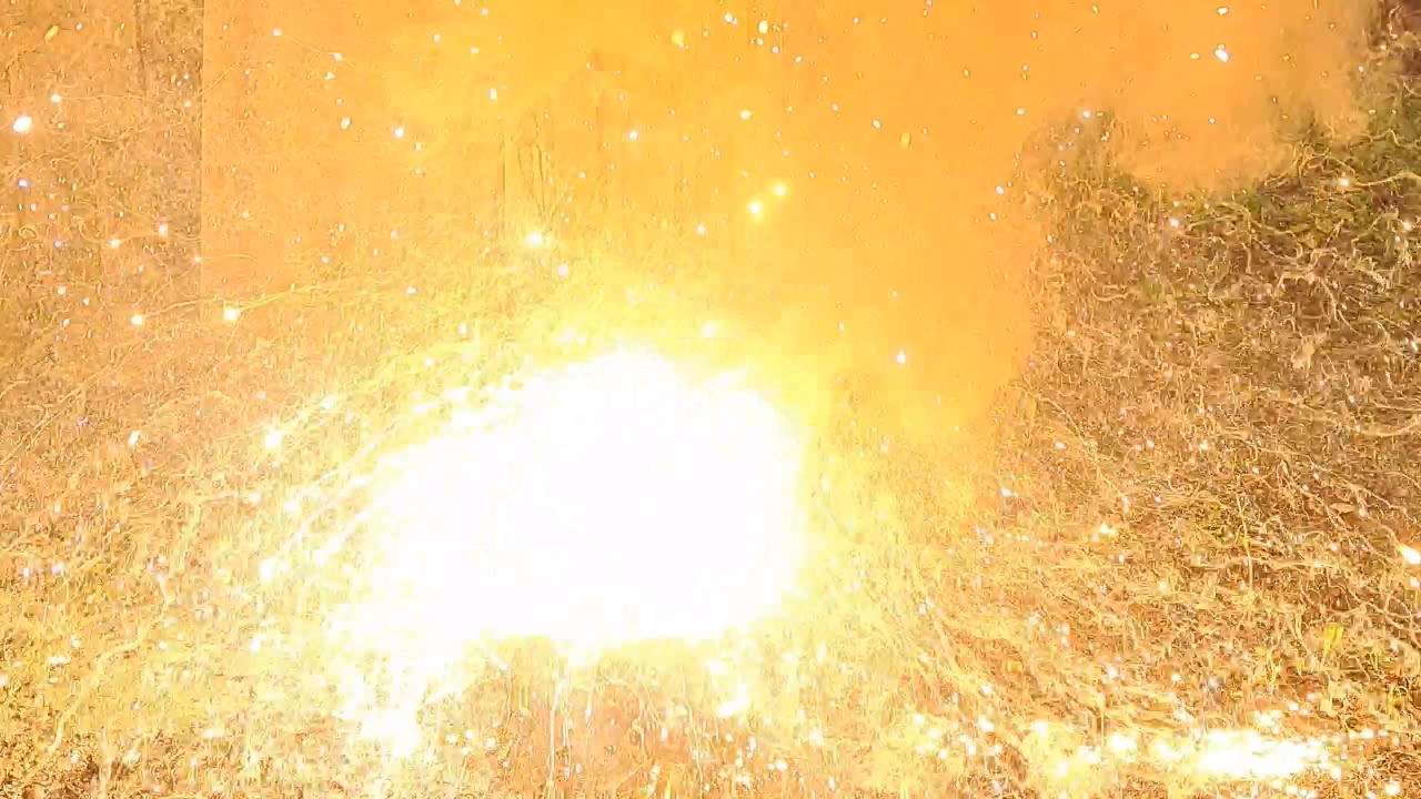 Combustion of Thermite: Iron(II, III) Oxide/Aluminum/Magnesium (Fe3O4/Al/Mg)