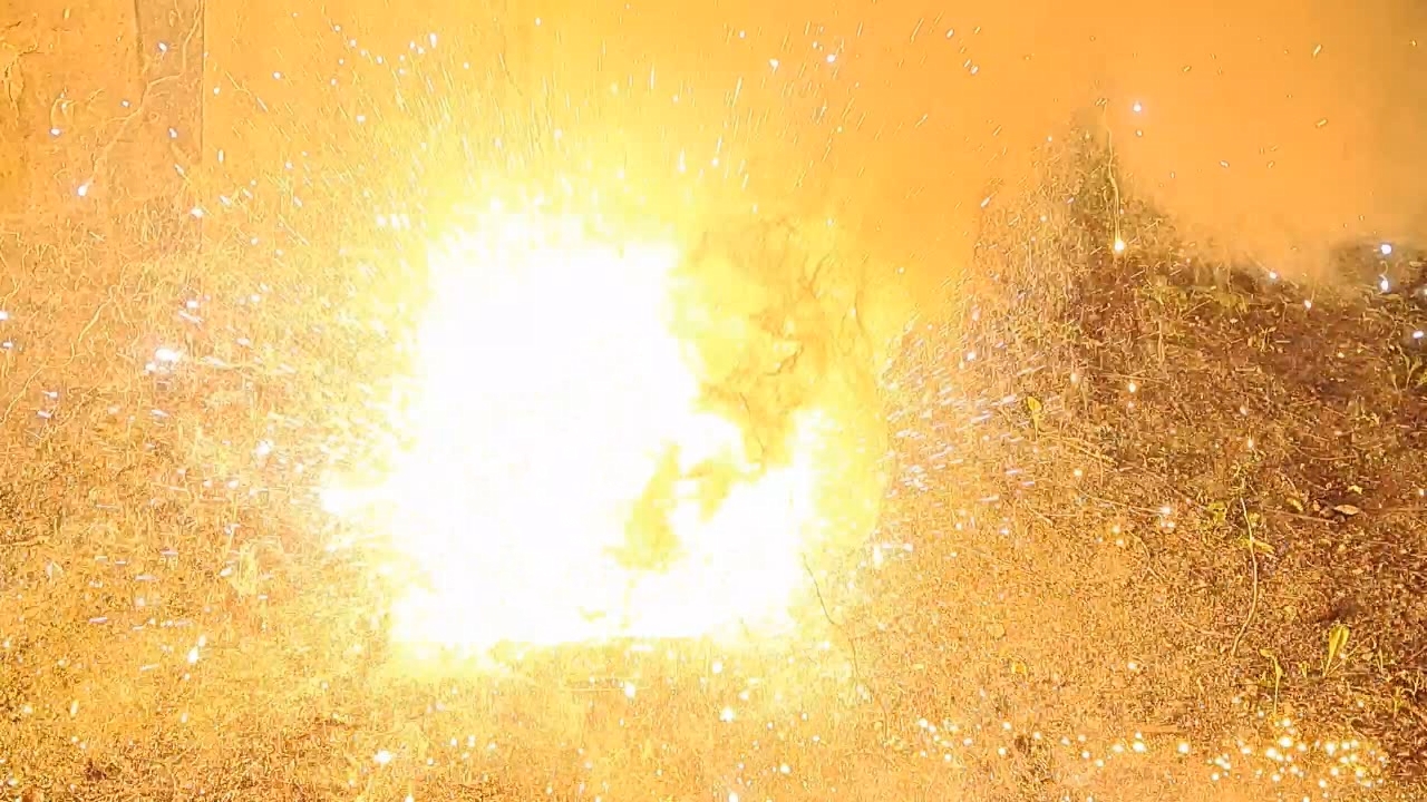 Combustion of Thermite: Iron(II, III) Oxide/Aluminum/Magnesium (Fe3O4/Al/Mg)