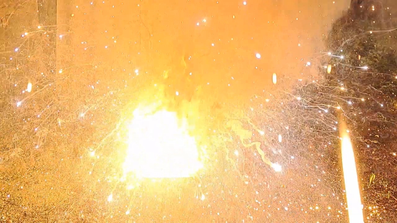 Combustion of Thermite: Iron(II, III) Oxide/Aluminum/Magnesium (Fe3O4/Al/Mg)
