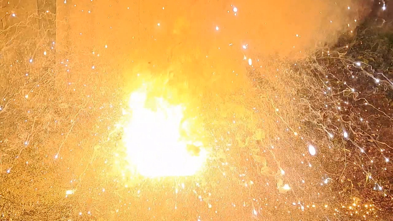 Combustion of Thermite: Iron(II, III) Oxide/Aluminum/Magnesium (Fe3O4/Al/Mg)