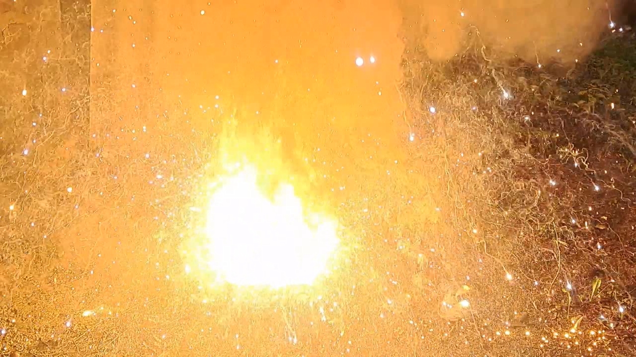 Combustion of Thermite: Iron(II, III) Oxide/Aluminum/Magnesium (Fe3O4/Al/Mg)