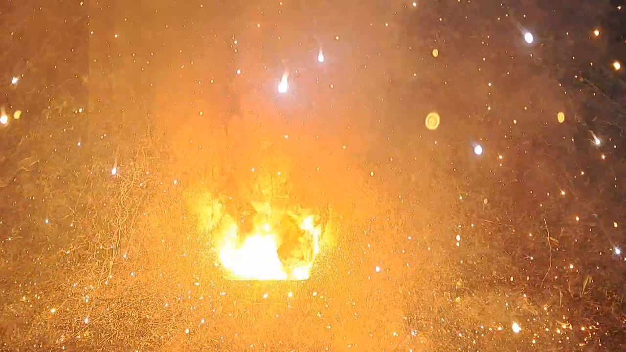 Combustion of Thermite: Iron(II, III) Oxide/Aluminum/Magnesium (Fe3O4/Al/Mg)