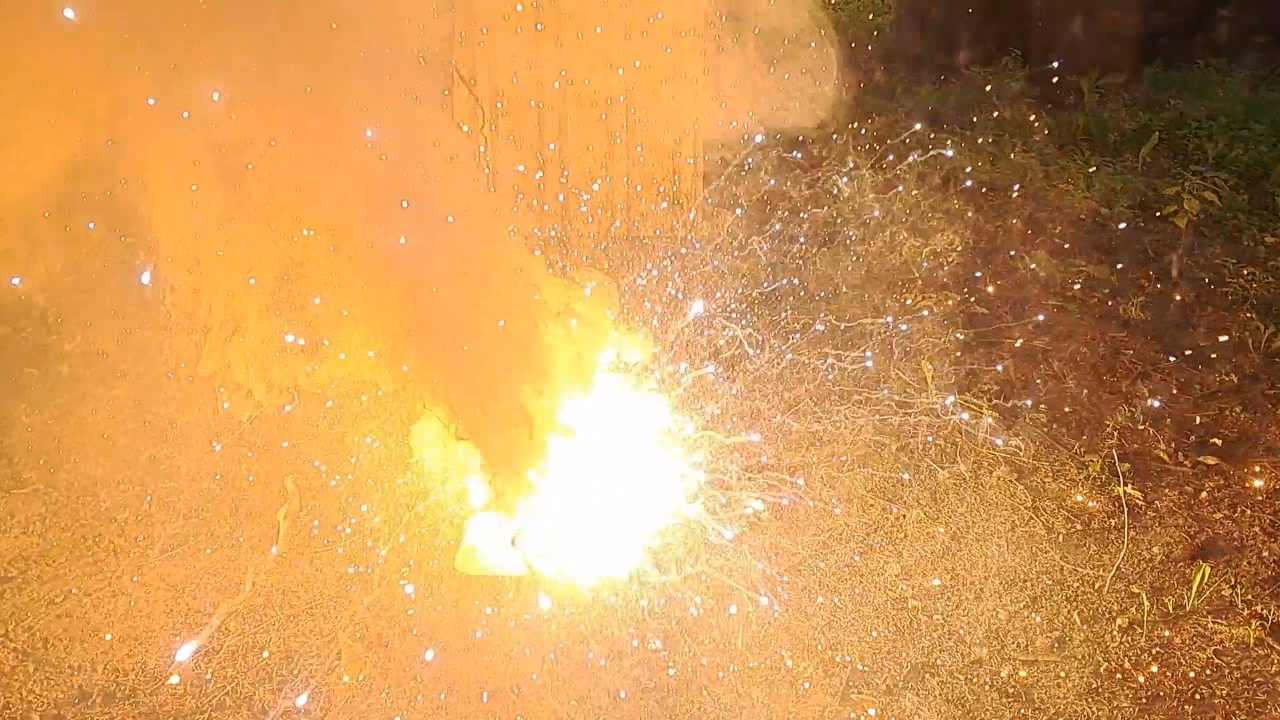 Combustion of Thermite: Iron(II, III) Oxide/Aluminum/Magnesium (Fe3O4/Al/Mg)