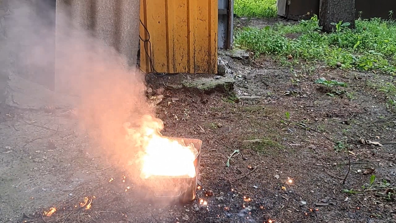 Combustion of Thermite: Iron(II, III) Oxide/Aluminum/Magnesium (Fe3O4/Al/Mg)