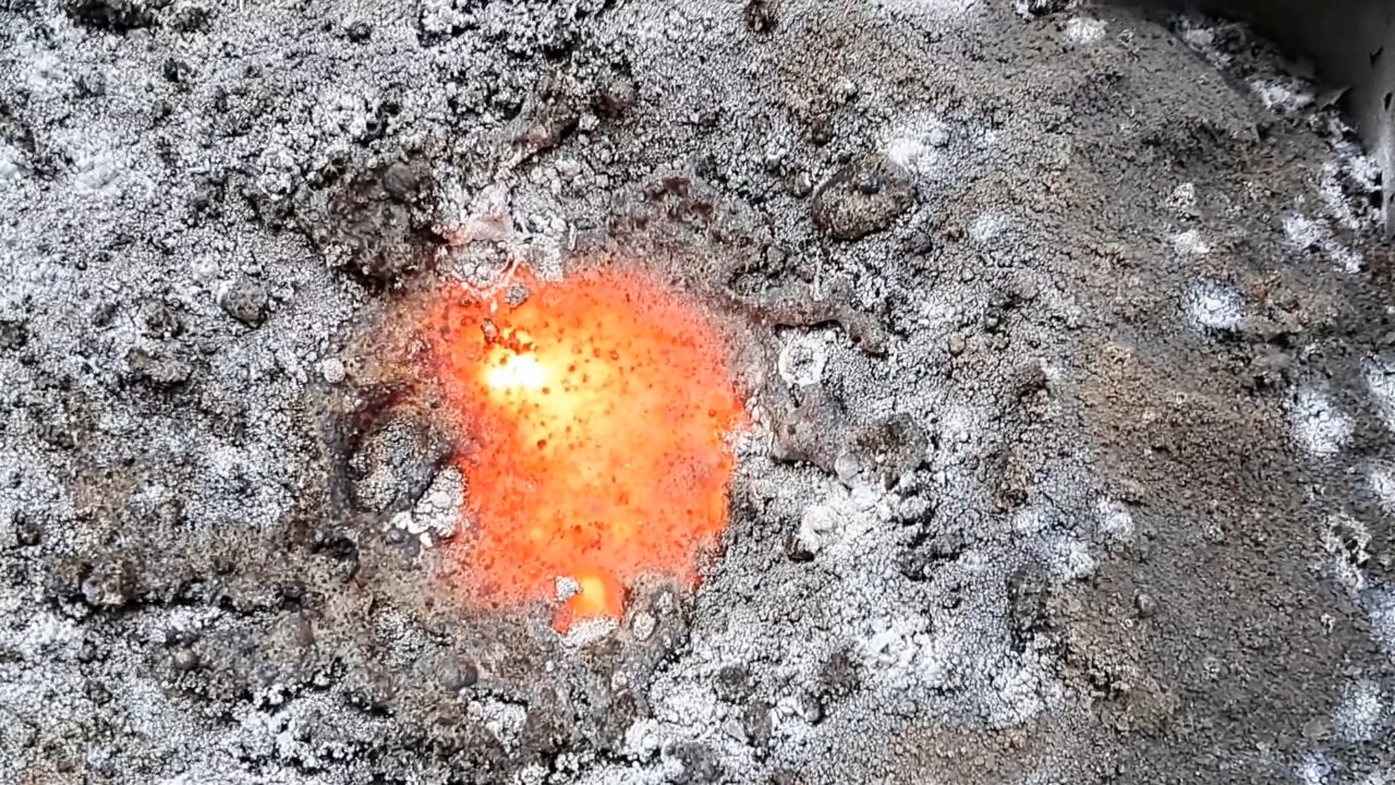 Combustion of Thermite: Iron(II, III) Oxide/Aluminum/Magnesium (Fe3O4/Al/Mg)