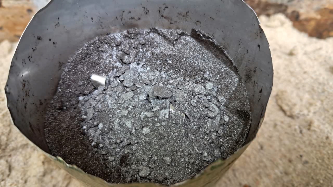 Combustion of Thermite: Iron(II, III) Oxide/Aluminum/Magnesium (Fe3O4/Al/Mg)