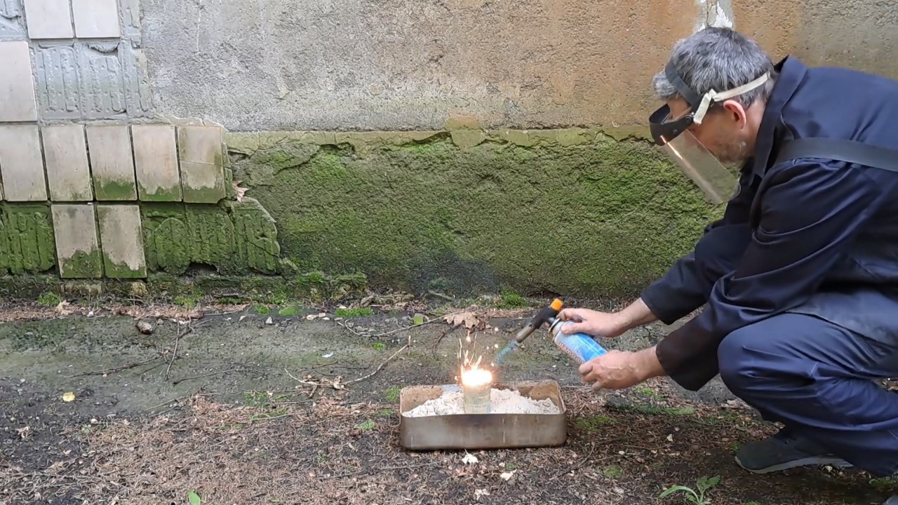 Combustion of Thermite: Iron(II, III) Oxide/Aluminum/Magnesium (Fe3O4/Al/Mg)