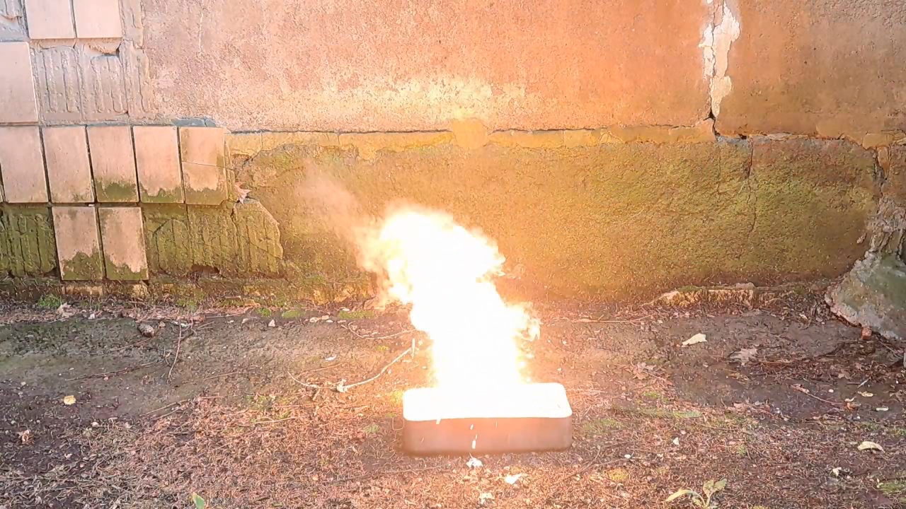 Combustion of Thermite: Iron(II, III) Oxide/Aluminum/Magnesium (Fe3O4/Al/Mg)