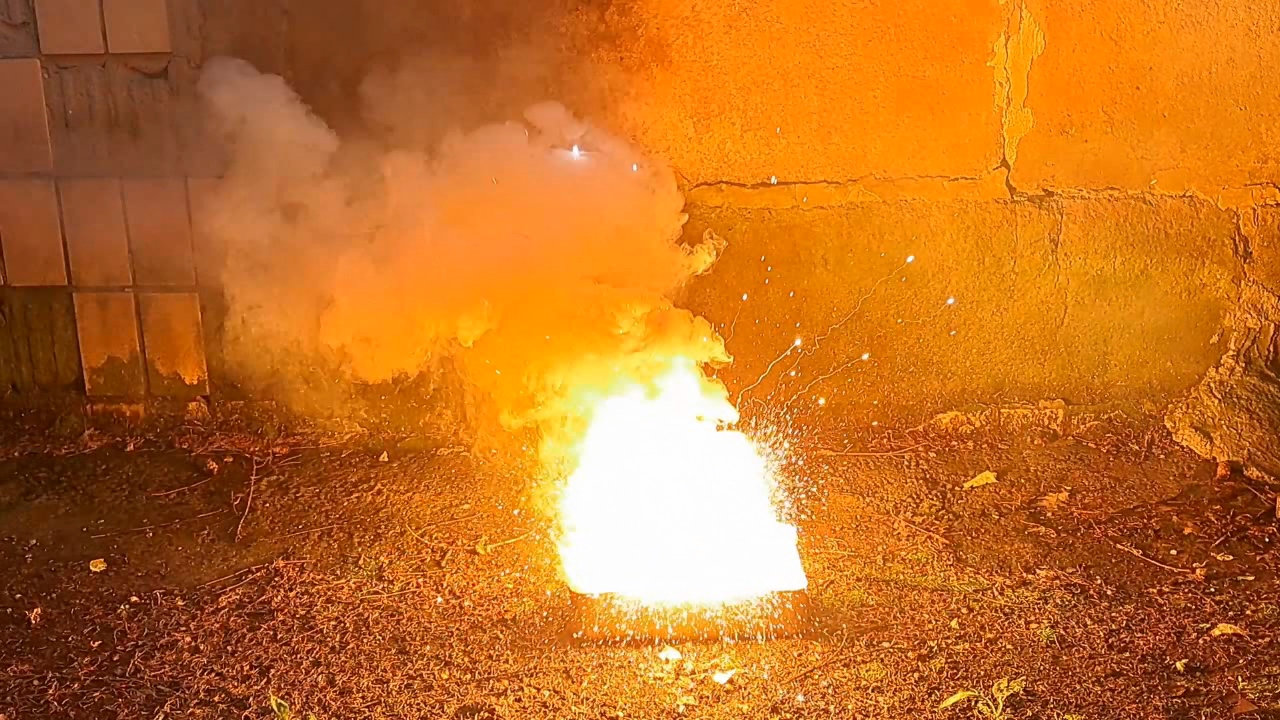 Combustion of Thermite: Iron(II, III) Oxide/Aluminum/Magnesium (Fe3O4/Al/Mg)
