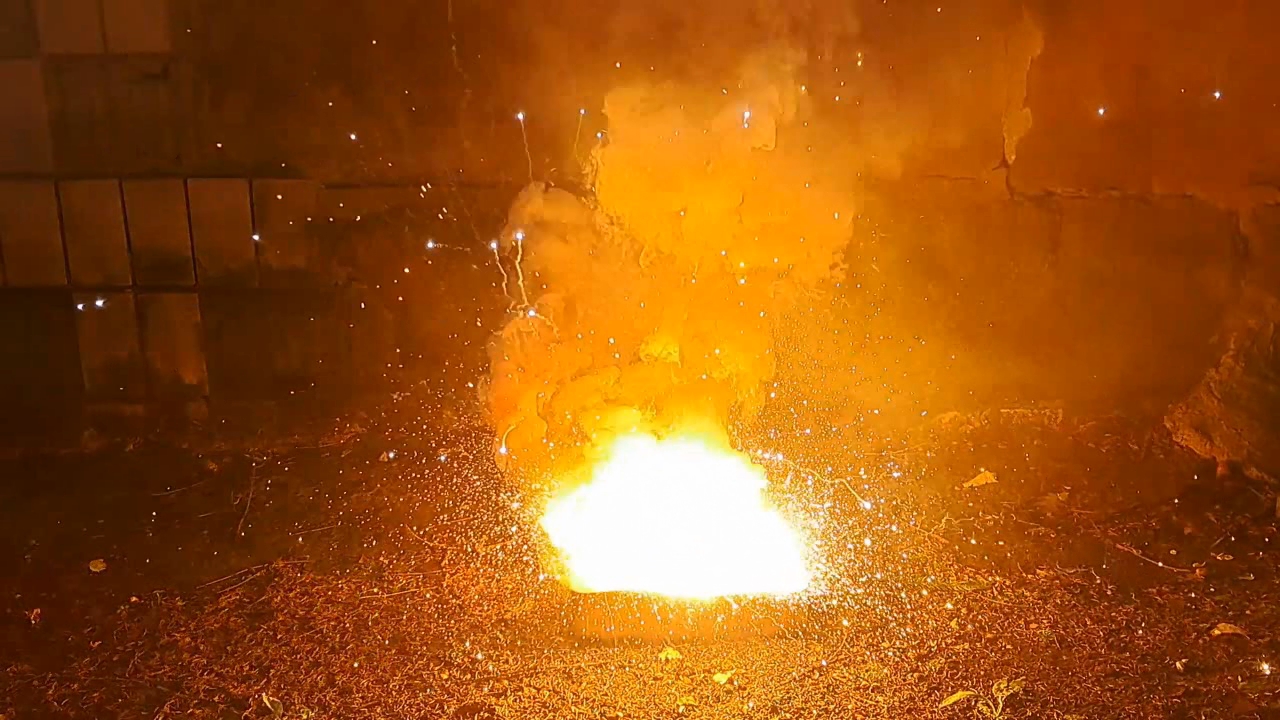 Combustion of Thermite: Iron(II, III) Oxide/Aluminum/Magnesium (Fe3O4/Al/Mg)