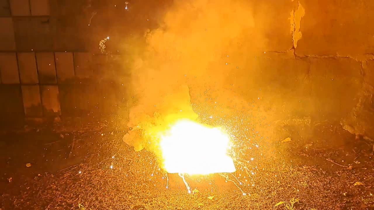 Combustion of Thermite: Iron(II, III) Oxide/Aluminum/Magnesium (Fe3O4/Al/Mg)