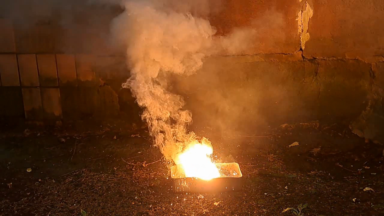 Combustion of Thermite: Iron(II, III) Oxide/Aluminum/Magnesium (Fe3O4/Al/Mg)