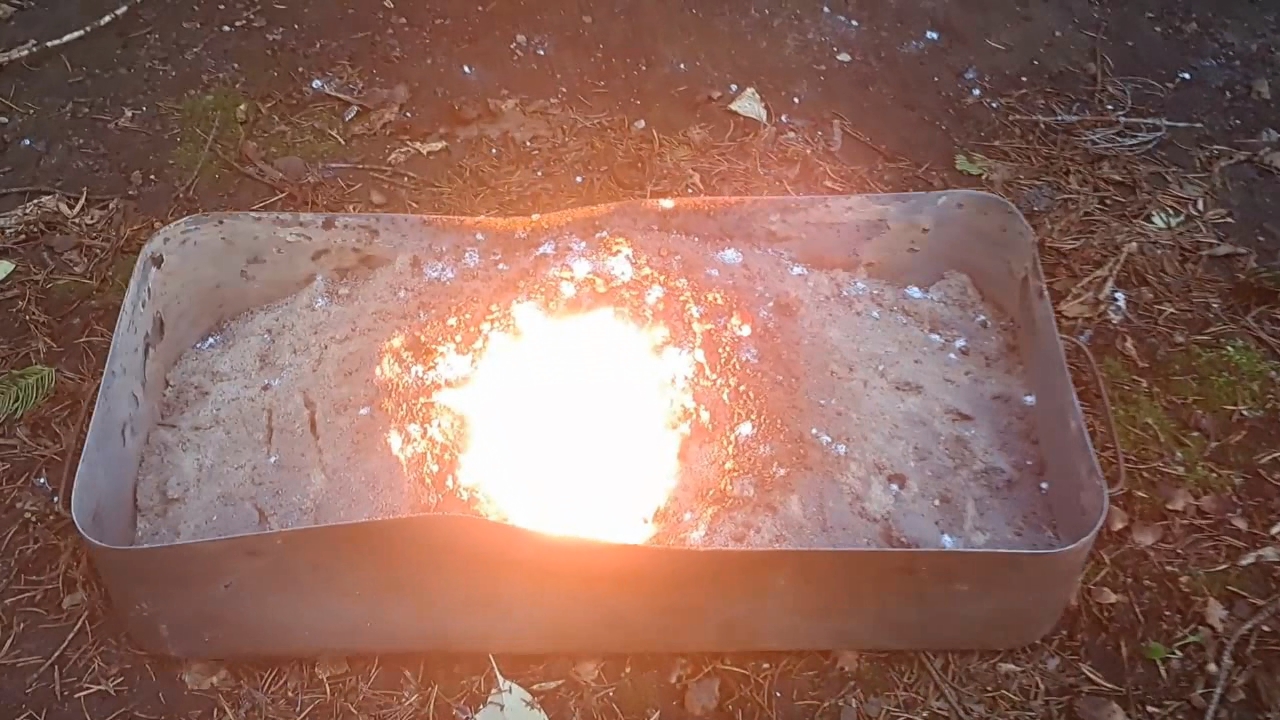 Combustion of Thermite: Iron(II, III) Oxide/Aluminum/Magnesium (Fe3O4/Al/Mg)