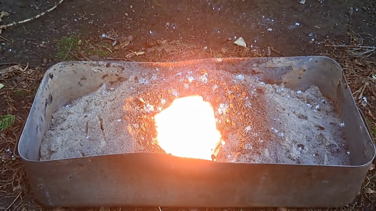 Combustion of Thermite: Iron(II, III) Oxide/Aluminum/Magnesium (Fe3O4/Al/Mg)