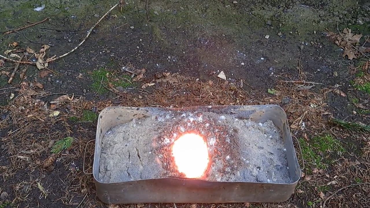 Combustion of Thermite: Iron(II, III) Oxide/Aluminum/Magnesium (Fe3O4/Al/Mg)