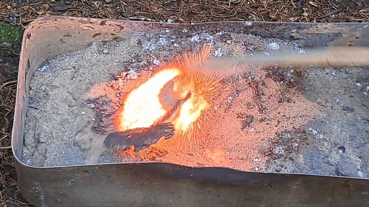 Combustion of Thermite: Iron(II, III) Oxide/Aluminum/Magnesium (Fe3O4/Al/Mg)