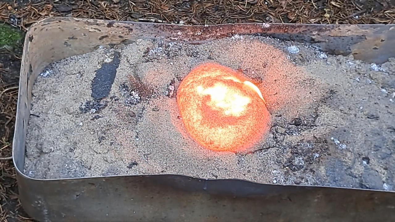 Combustion of Thermite: Iron(II, III) Oxide/Aluminum/Magnesium (Fe3O4/Al/Mg)