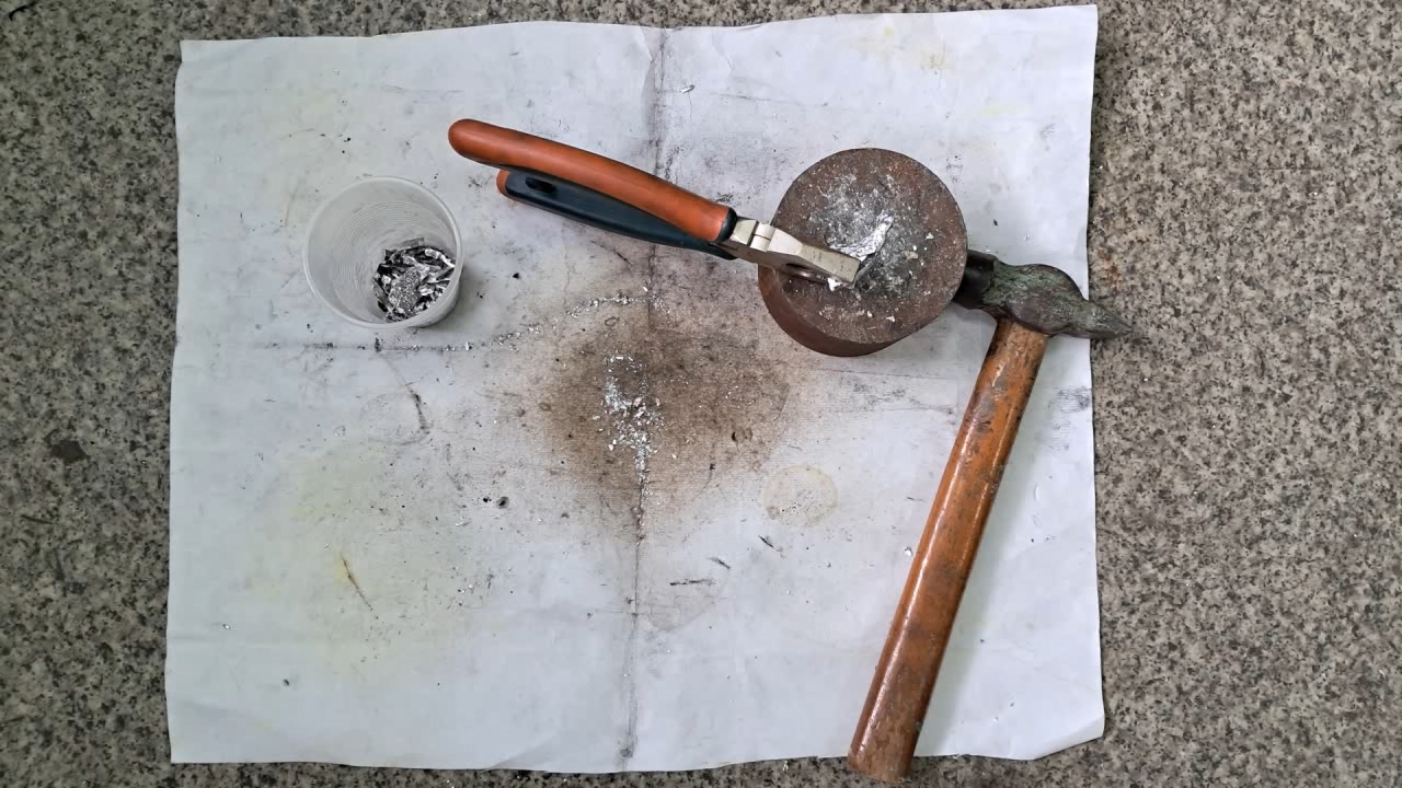Combustion of Thermite: Iron(II, III) Oxide/Aluminum/Magnesium (Fe3O4/Al/Mg)