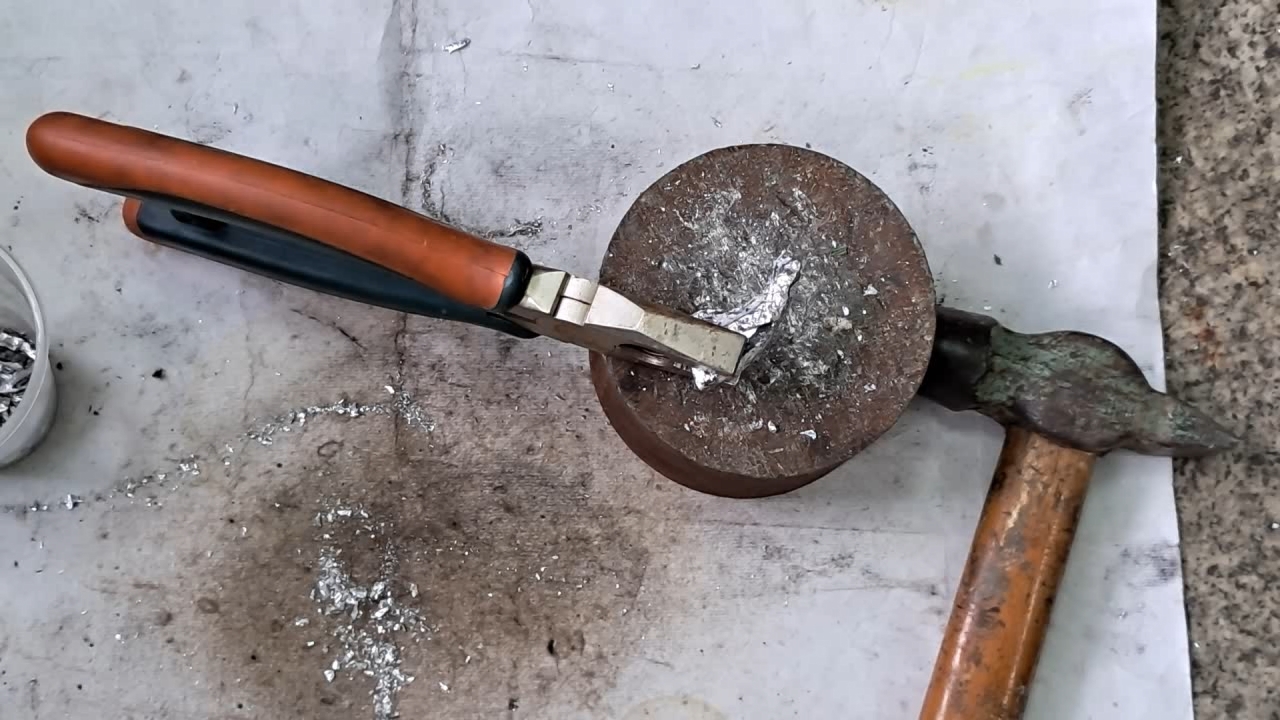 Combustion of Thermite: Iron(II, III) Oxide/Aluminum/Magnesium (Fe3O4/Al/Mg)
