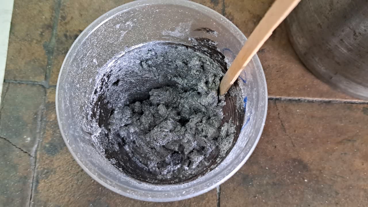 ''Molded Thermite'': Iron (II, III) Oxide, Calcium Sulfate, Aluminum, and Water (Fe3O4/CaSO4/Al/H2O)