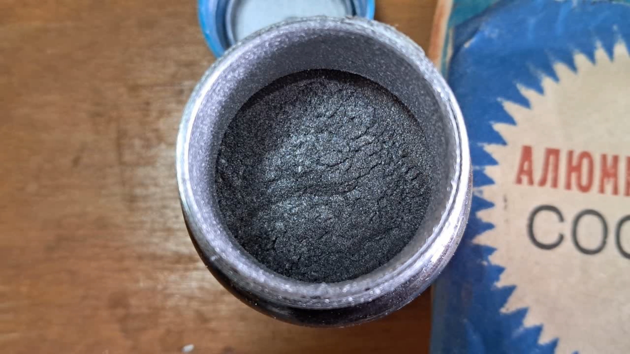 ''Molded Thermite'': Iron (II, III) Oxide, Calcium Sulfate, Aluminum, and Water (Fe3O4/CaSO4/Al/H2O)