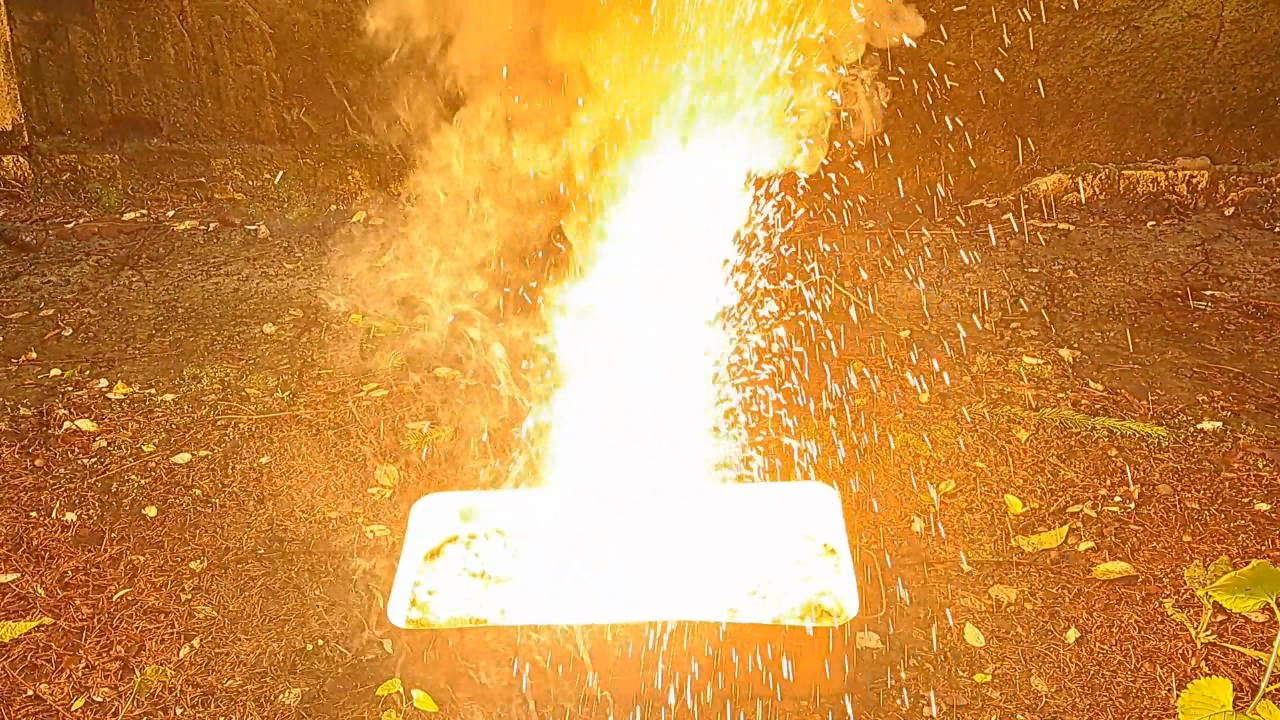 ''Molded Thermite'': Iron (II, III) Oxide, Calcium Sulfate, Aluminum, and Water (Fe3O4/CaSO4/Al/H2O)