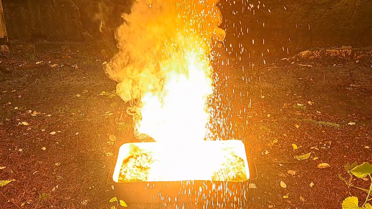 ''Molded Thermite'': Iron (II, III) Oxide, Calcium Sulfate, Aluminum, and Water (Fe3O4/CaSO4/Al/H2O)
