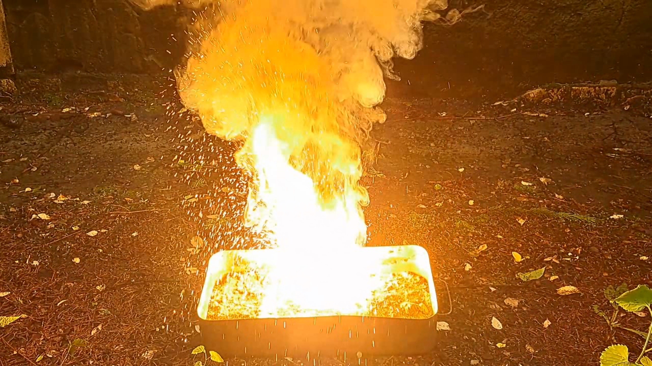 ''Molded Thermite'': Iron (II, III) Oxide, Calcium Sulfate, Aluminum, and Water (Fe3O4/CaSO4/Al/H2O)