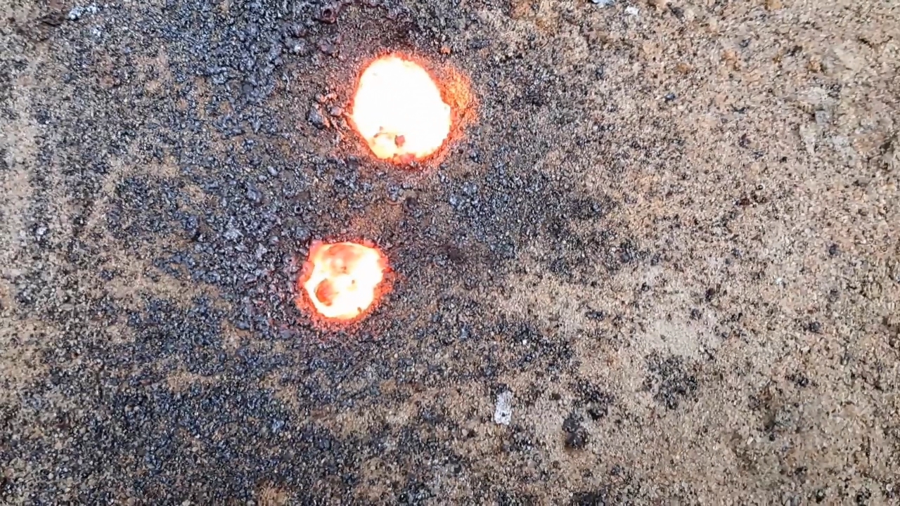 ''Molded Thermite'': Iron (II, III) Oxide, Calcium Sulfate, Aluminum, and Water (Fe3O4/CaSO4/Al/H2O)
