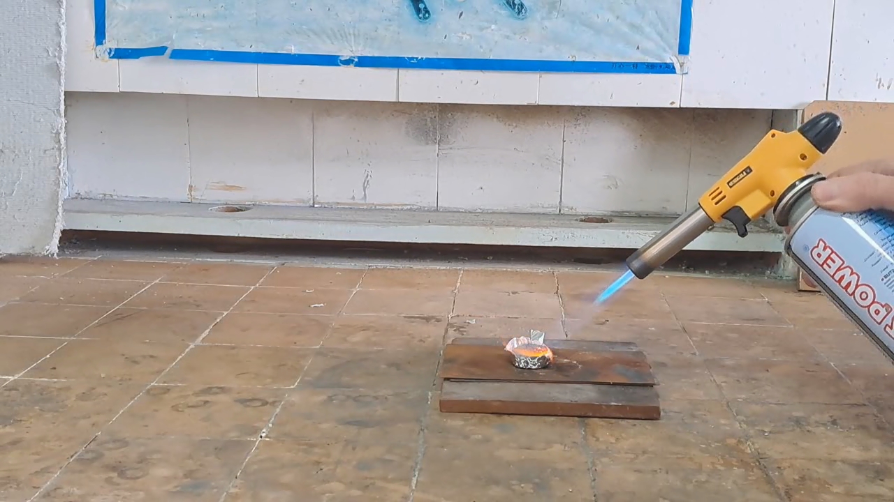 Combustion of Thermite: Copper(II) Oxide/Aluminum