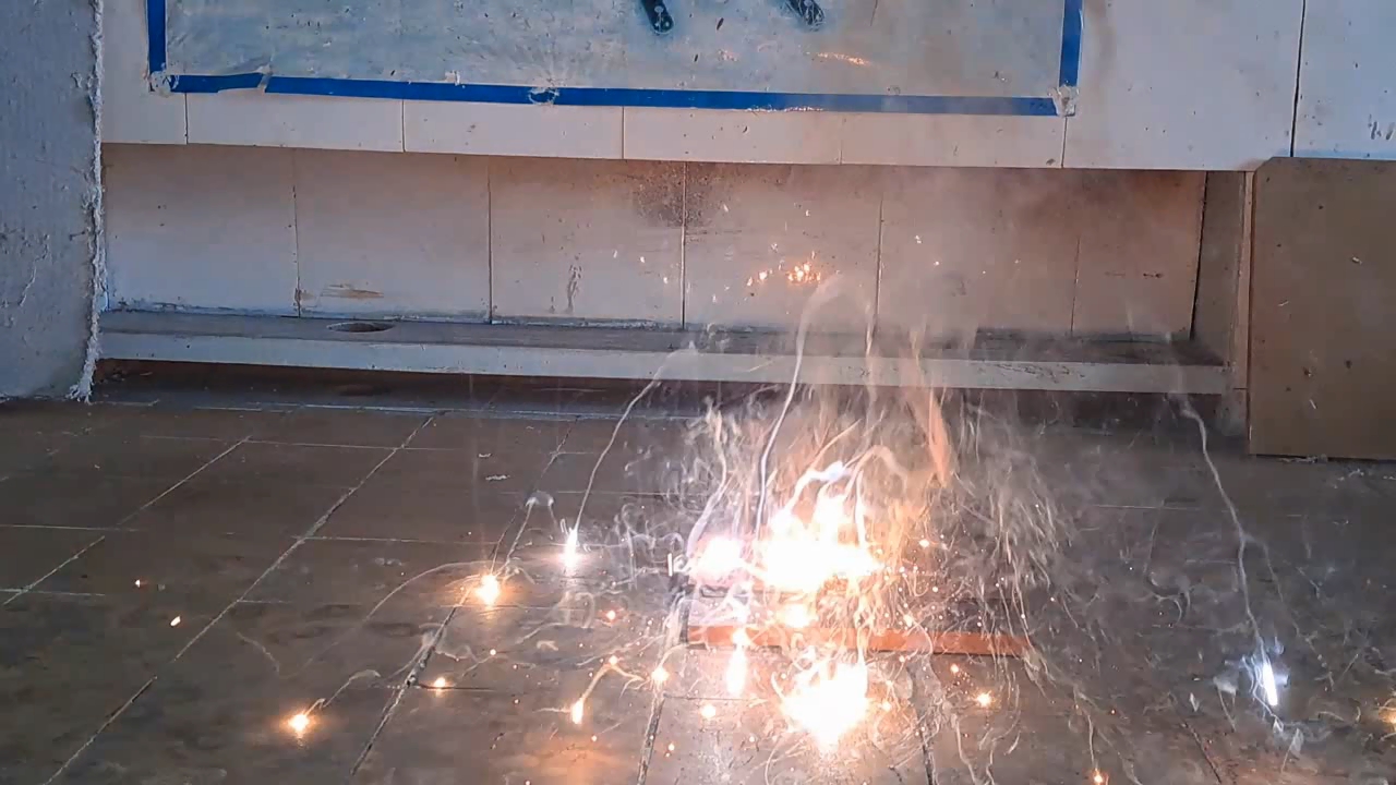 Combustion of Thermite: Copper(II) Oxide/Aluminum