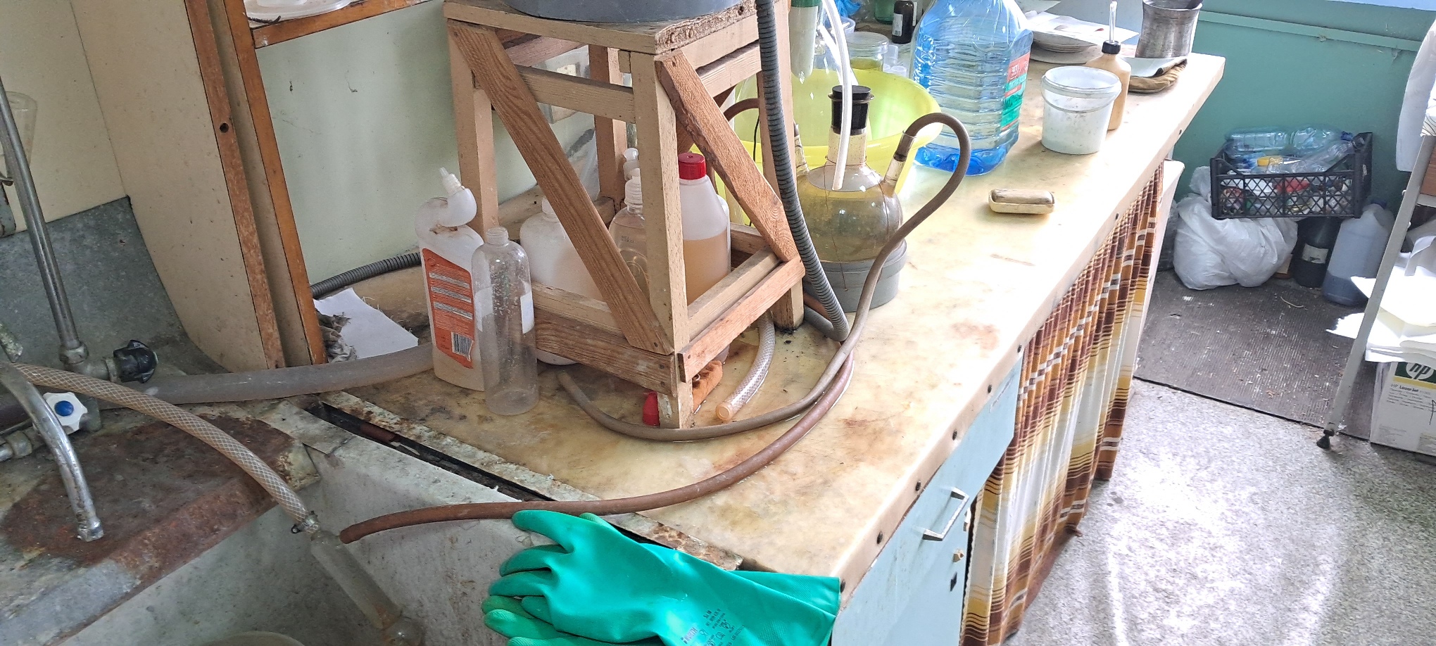 Distillation of Tritiated Water (HTO)