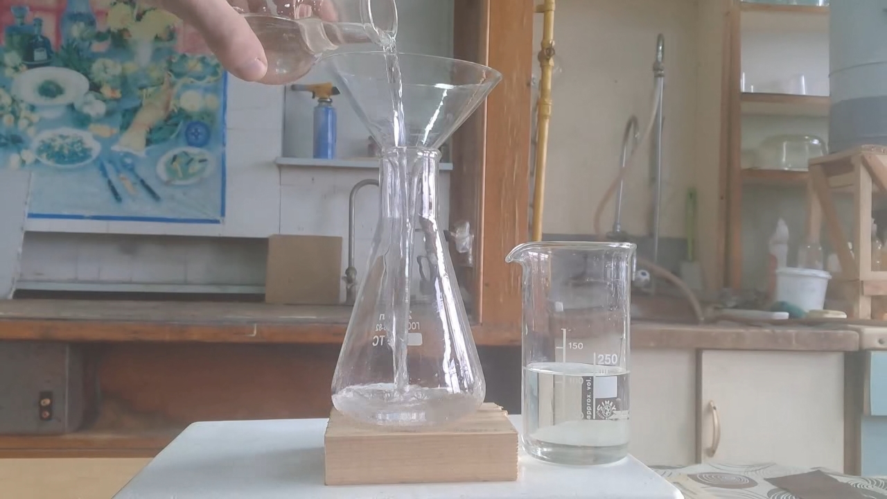 Ethyl Acetate and Saturated Potassium Hydroxide Solution: Unusual Effect of Concentration on Rate of Chemical Reaction