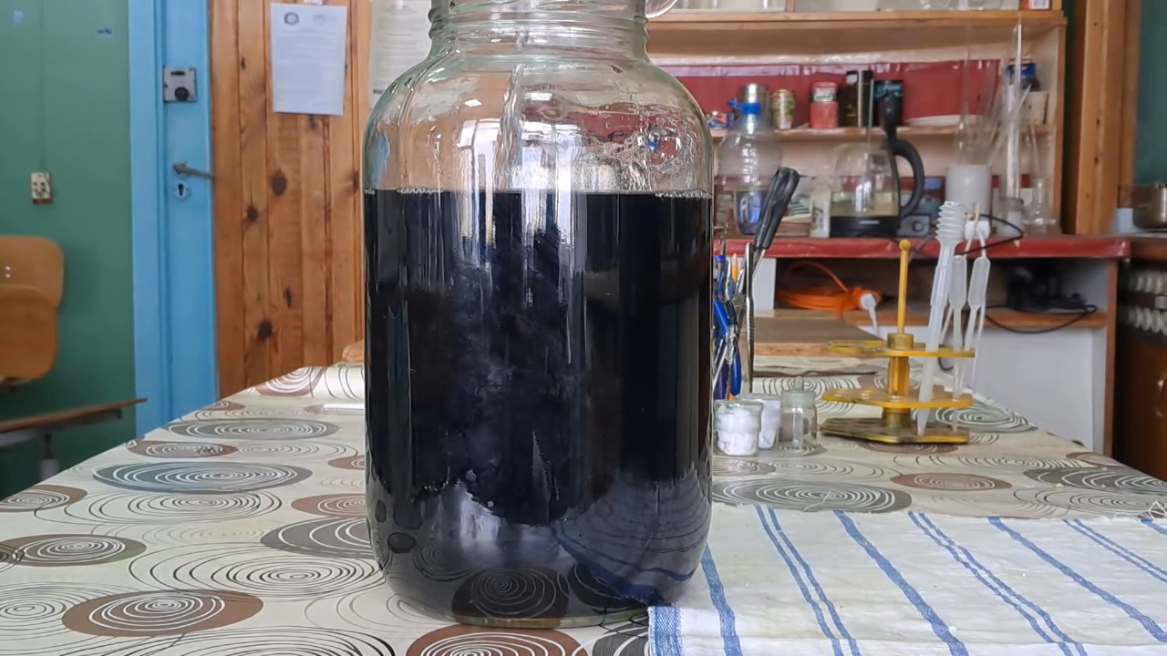 Would You Like More Tea? Black Tea and Iron Chlorides