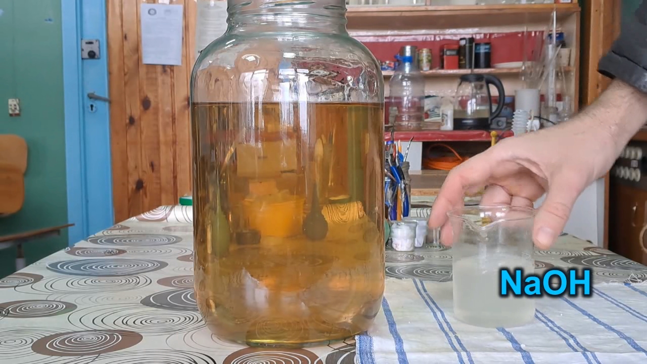 Would You Like More Tea? Black Tea and Iron Chlorides