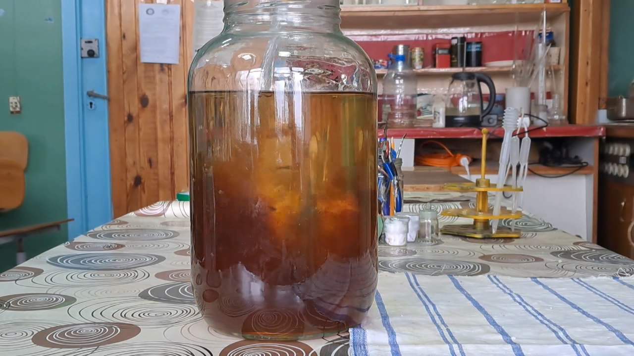 Would You Like More Tea? Black Tea and Iron Chlorides