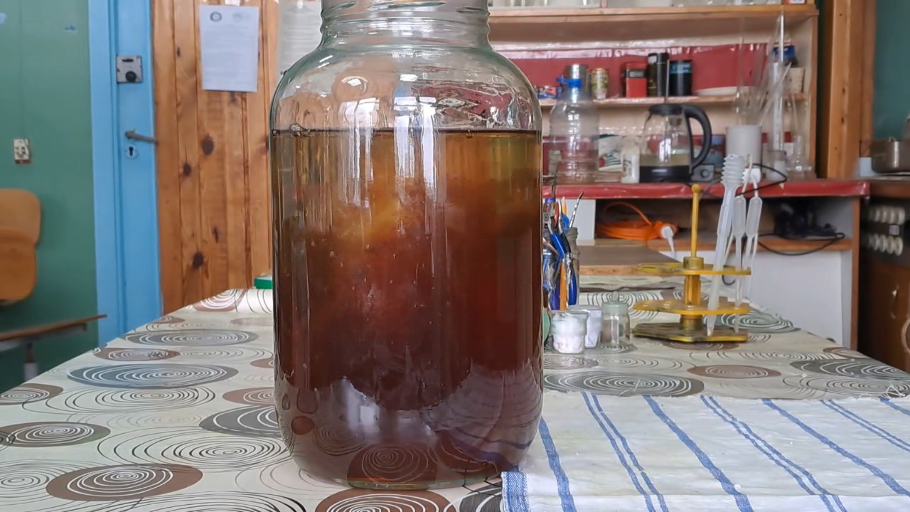Would You Like More Tea? Black Tea and Iron Chlorides